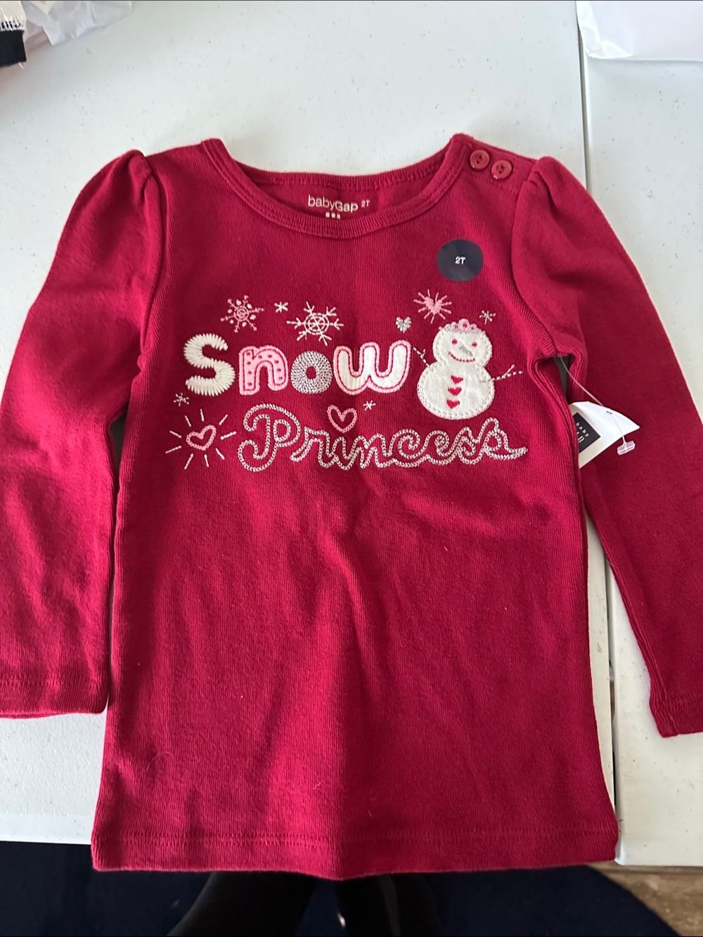 GAP  girl Red Snow Princess Long Sleeve Tee size 2T/ NWT 1380